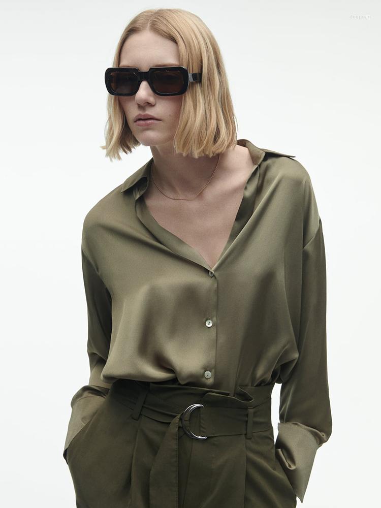 Women's T Shirts Elegant Satin Blouse Women Loose Long Sleeve Lapel Single-breasted Tops Female Spring Summer Vintage Chic Drape
Women's T Shirts Elegant Satin Blouse Women Loose Long Sleeve Lapel Single-breasted Tops Female Spring Summer Vintage Chic Drape