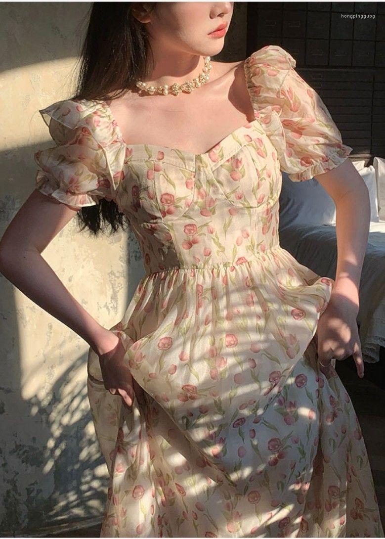 Party Dresses Summer 2023 Female Long Dress French Square Neck Senior Hepburn Style Design Sense Niche Gentle Floral, White
Party Dresses Summer 2023 Female Long Dress French Square Neck Senior Hepburn Style Design Sense Niche Gentle Floral, White