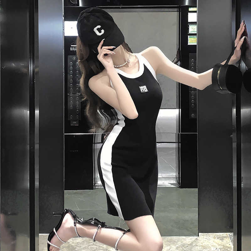 Designer haute coutureBlack Sleeveless Tank Top Dress for Women 2023 Summer Pure Sexy Off Shoulder Slim Fit Slim Hanging Neck Wrap Hip Short Dress, Black
Designer haute coutureBlack Sleeveless Tank Top Dress for Women 2023 Summer Pure Sexy Off Shoulder Slim Fit Slim Hanging Neck Wrap Hip Short Dress, Black