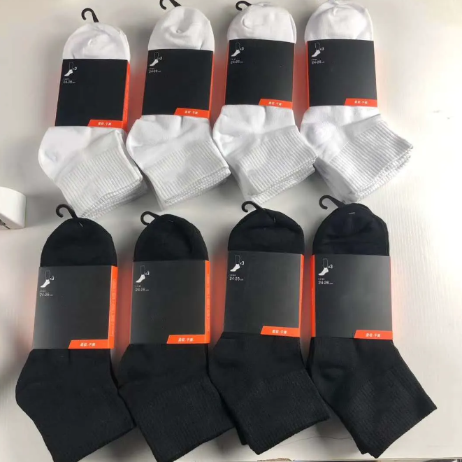 mens socks Women High Quality Cotton All-match classic Ankle Letter Breathable black and white Football basketball Sports Sock Wholesale Uniform size Christmas
mens socks Women High Quality Cotton All-match classic Ankle Letter Breathable black and white Football basketball Sports Sock Wholesale Uniform size Christmas