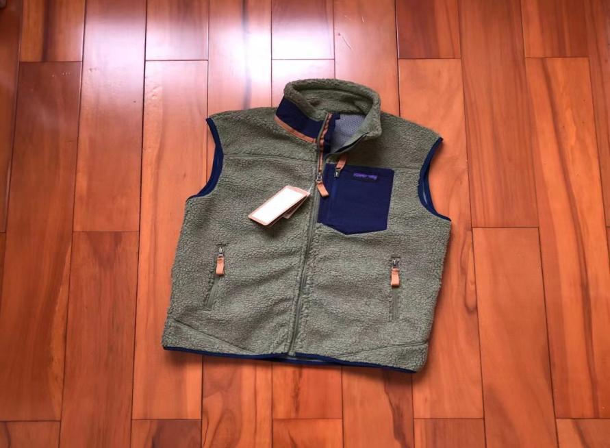 Designer Vests Parkas Patagonias Jackets Lamb Fleece Vest for Men and Womens Outerwear Fleece Jacket Thick Warm Down Couple Coats 1253102, Blue
Designer Vests Parkas Patagonias Jackets Lamb Fleece Vest for Men and Womens Outerwear Fleece Jacket Thick Warm Down Couple Coats 1253102, Blue