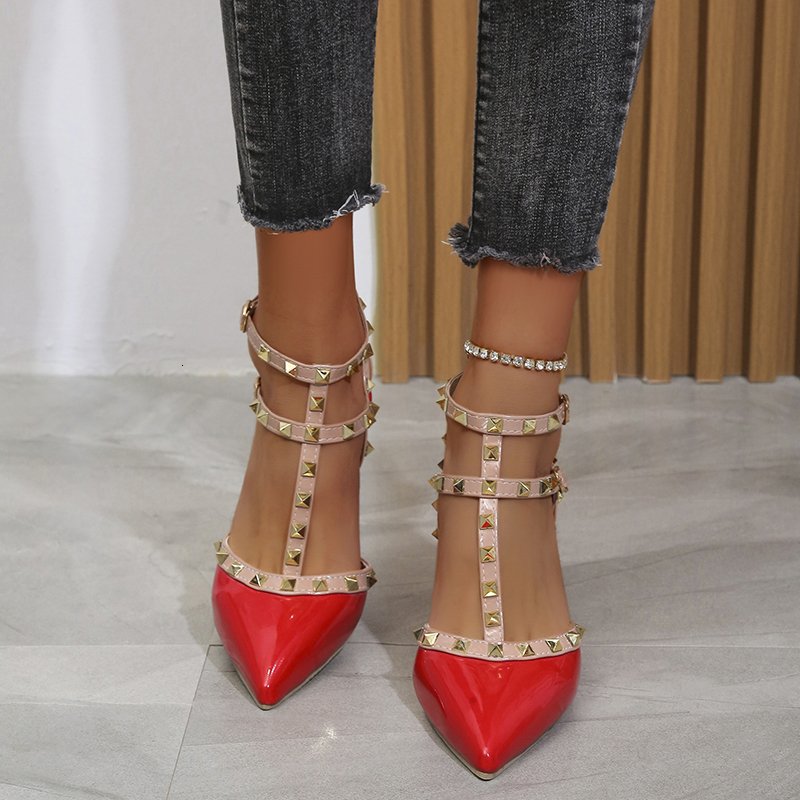 Height Increasing Shoe's shoes rivets sandals female summer Thick with Fine highheeled pointed stiletto sexy nightclub 230508, Black
Height Increasing Shoe's shoes rivets sandals female summer Thick with Fine highheeled pointed stiletto sexy nightclub 230508, Black