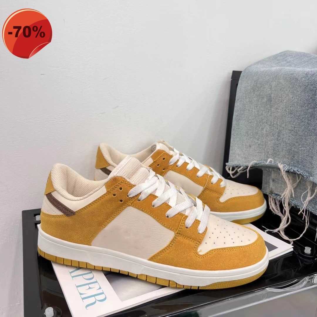 Sandals With Box Casual Shoes Designer Men Women Low Cut Lace-Up SB Sneakers Trainers Outdoor Comfortable Non-Slip Skateboard Sports
Sandals With Box Casual Shoes Designer Men Women Low Cut Lace-Up SB Sneakers Trainers Outdoor Comfortable Non-Slip Skateboard Sports