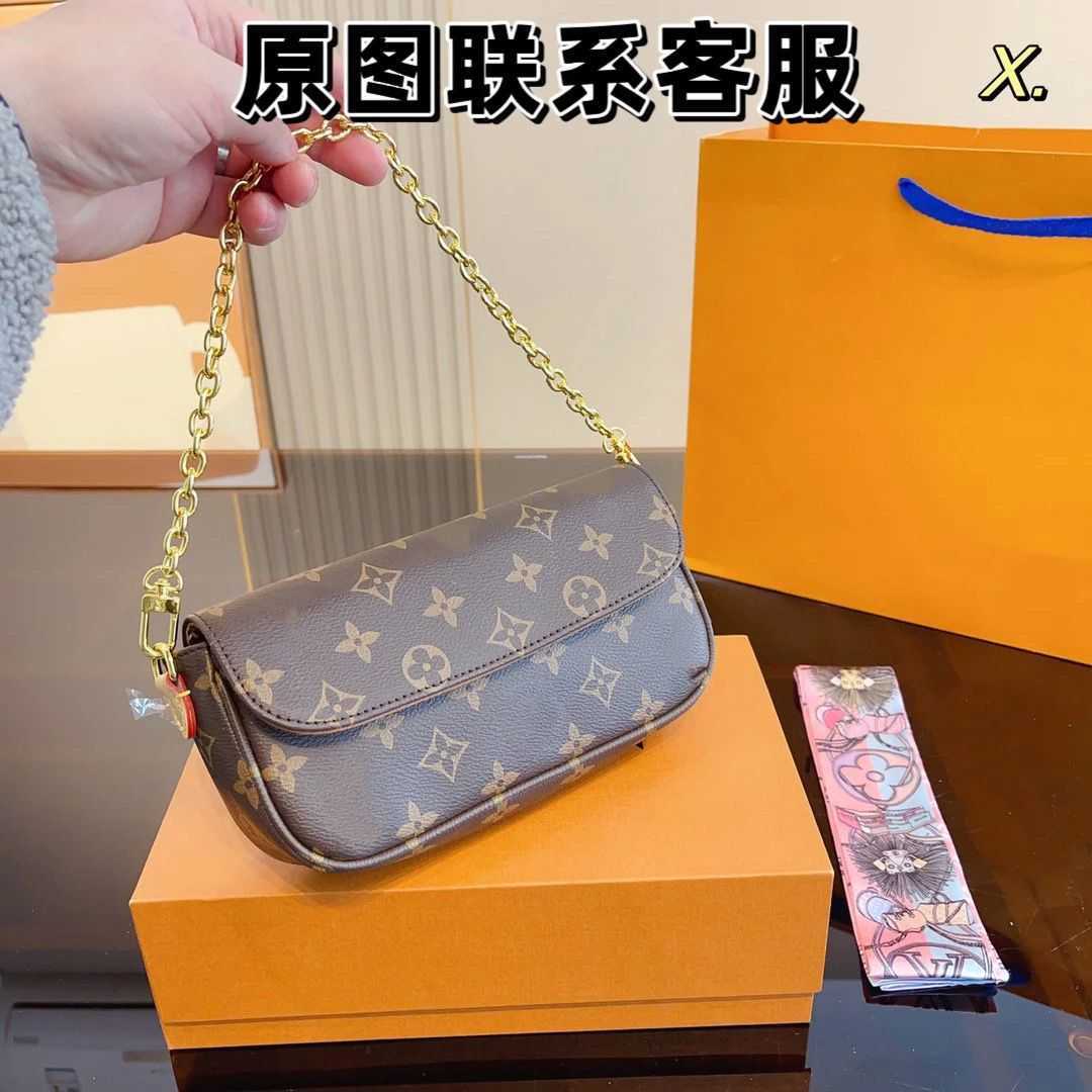 Waist Bags 2023 Cowhide Little Mahjong Bag Netizen Chain Bag Single Shoulder Crossbody Women's Bag Large Capacity Lipstick Small Bagv8fr, 21x5x11cm
Waist Bags 2023 Cowhide Little Mahjong Bag Netizen Chain Bag Single Shoulder Crossbody Women's Bag Large Capacity Lipstick Small Bagv8fr, 21x5x11cm