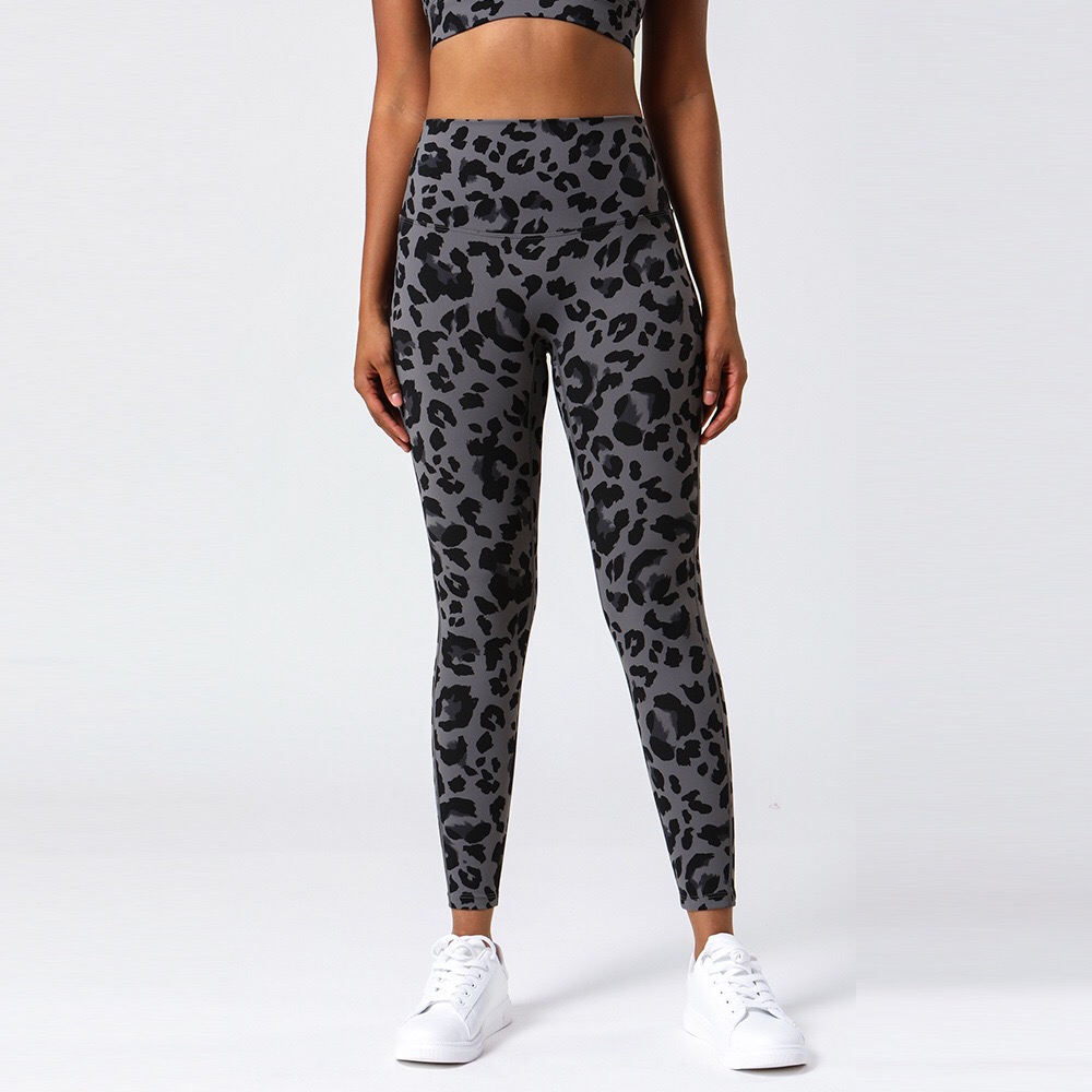 Leopard print Women's Yoga Legging Wear Sports Lady's No Embarrassment Line Pants Hip Lift Tight High Waist Nude Fitness Exercise Pants Gym Legging Lycra fabric, Brown
Leopard print Women's Yoga Legging Wear Sports Lady's No Embarrassment Line Pants Hip Lift Tight High Waist Nude Fitness Exercise Pants Gym Legging Lycra fabric, Brown