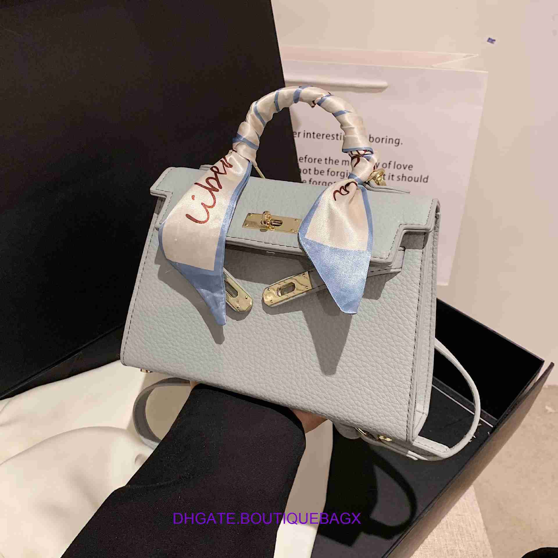 Designer Hremm Kelys's Evening Bags for outlet Fashion Scarf Women's 2023 New Versatile Handheld Shoulder with Elegant Style and High Sense Crossbody Have real Logo, Deep khaki
Designer Hremm Kelys's Evening Bags for outlet Fashion Scarf Women's 2023 New Versatile Handheld Shoulder with Elegant Style and High Sense Crossbody Have real Logo, Deep khaki