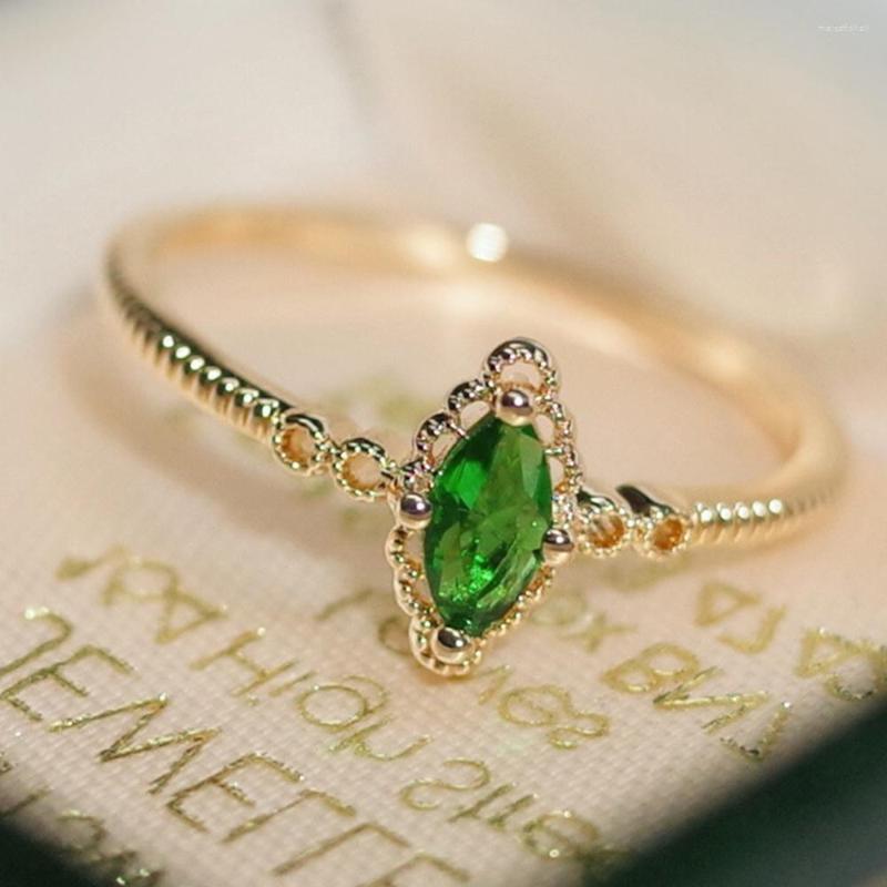 Cluster Rings WPB S925 Sterling Silver Women Olive Green Diamond Ring Shine Premium Jewelry For Girls' Holiday Gifts Wedding Trend
Cluster Rings WPB S925 Sterling Silver Women Olive Green Diamond Ring Shine Premium Jewelry For Girls' Holiday Gifts Wedding Trend