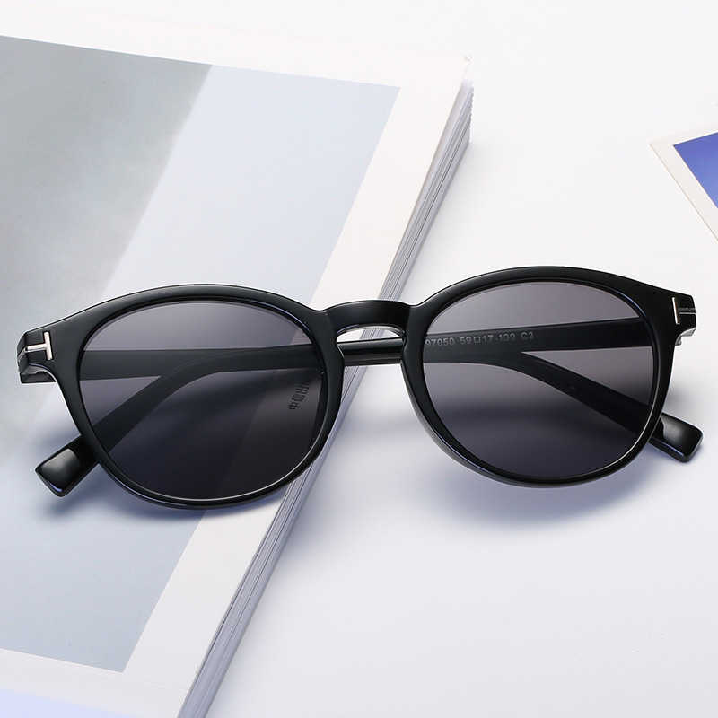 New fashion leisure round frame sunglasses trend T-shaped men's personality Sunglasses
New fashion leisure round frame sunglasses trend T-shaped men's personality Sunglasses