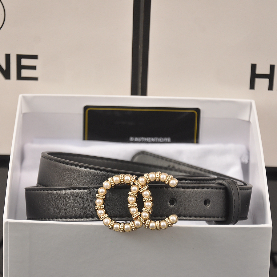 luxury designer Belt Cowskin Belts Letters Design for Man Woman belt classic pin buckle 2.3cm size 95-115cm good, Black
luxury designer Belt Cowskin Belts Letters Design for Man Woman belt classic pin buckle 2.3cm size 95-115cm good, Black