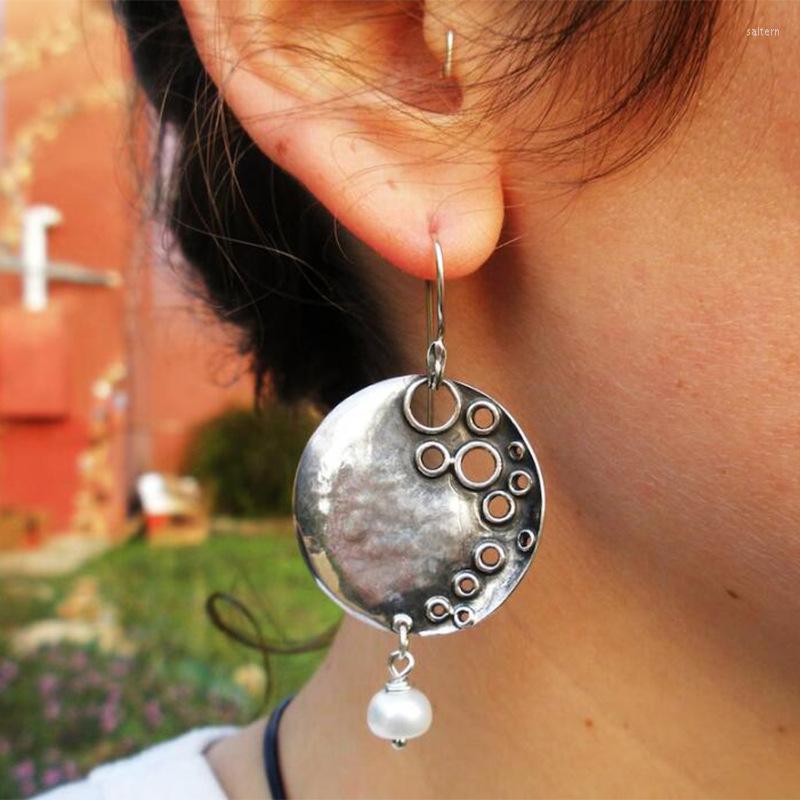 Dangle Earrings 2023 Fashion Retro Baroque Pearl Exaggerated Minority Temperament Women's Long
Dangle Earrings 2023 Fashion Retro Baroque Pearl Exaggerated Minority Temperament Women's Long