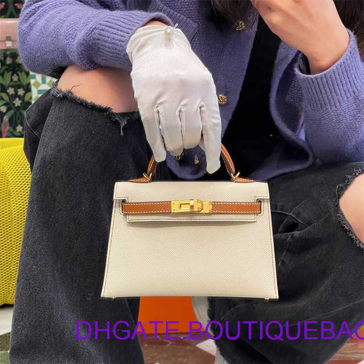 Designer Hremm Kelys's Evening Bags for outlet High end bag mini second-generation hand sewn wax thread top layer cowhide palm grain leather crossbody Have real Logo, White bag with black/panda color 19cm
Designer Hremm Kelys's Evening Bags for outlet High end bag mini second-generation hand sewn wax thread top layer cowhide palm grain leather crossbody Have real Logo, White bag with black/panda color 19cm