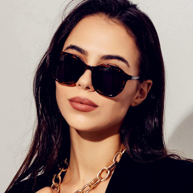 Sunglasses OLOPKY Luxury Square Women Vintage Eyeglasses For Women/Men Brand Designer Glasses Retro Gafas De Sol Mujer
Sunglasses OLOPKY Luxury Square Women Vintage Eyeglasses For Women/Men Brand Designer Glasses Retro Gafas De Sol Mujer