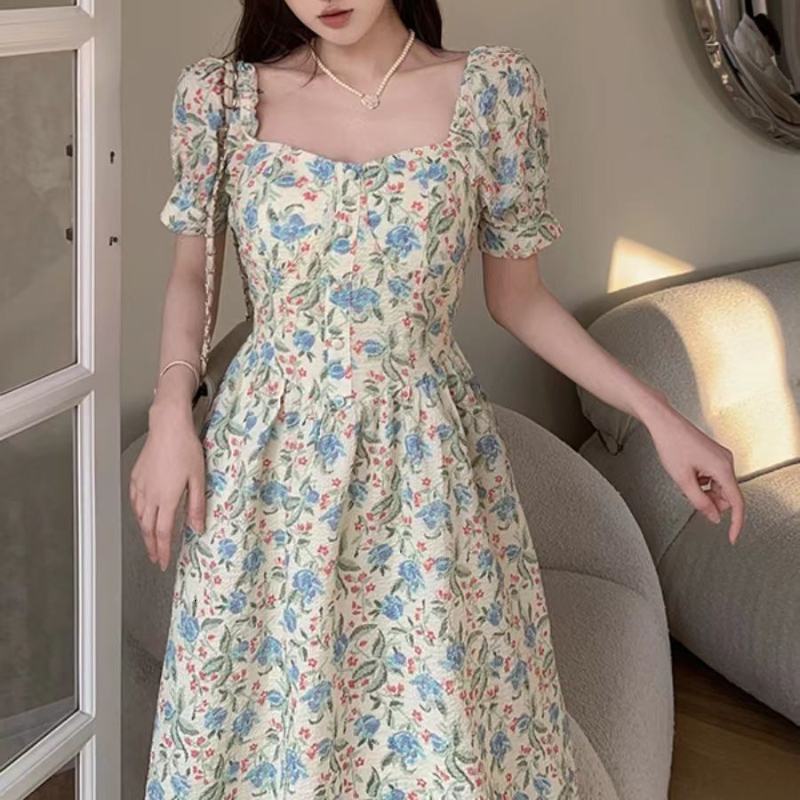 Party Dresses Summer Mori Girl Style Small Fresh Floral Dress Womens French Gentle Fashion Square Collar Chiffon Shortsleeved 230508