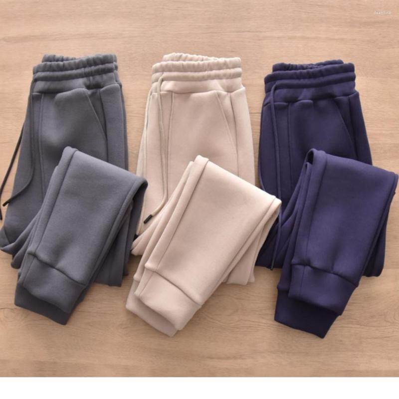 Men's Pants Warm And Thick Double-sided Velvet Bundled Foot For Men Women In Winter Simple Loose Couple Sports, Blue
Men's Pants Warm And Thick Double-sided Velvet Bundled Foot For Men Women In Winter Simple Loose Couple Sports, Blue
