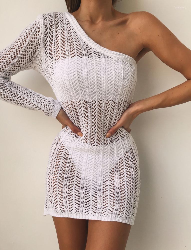 Women's Swimwear 2023 Bikini Cover-ups White Crochet Tunic Sexy See Through One Shoulder Mesh Dress Women Summer Clothes Beach Wear
Women's Swimwear 2023 Bikini Cover-ups White Crochet Tunic Sexy See Through One Shoulder Mesh Dress Women Summer Clothes Beach Wear