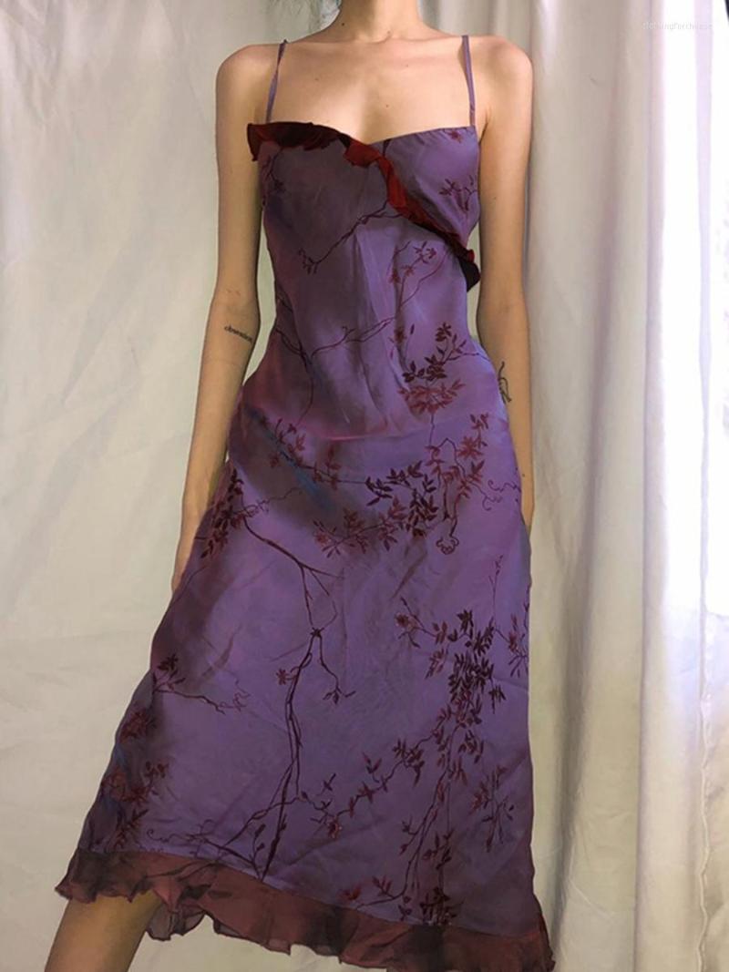 Casual Dresses Women Summer Spaghetti Strap Dress Ruffle Hem Vintage Floral Print Sleeveless Party For Cocktail Beach Nightclub, Purple
Casual Dresses Women Summer Spaghetti Strap Dress Ruffle Hem Vintage Floral Print Sleeveless Party For Cocktail Beach Nightclub, Purple
