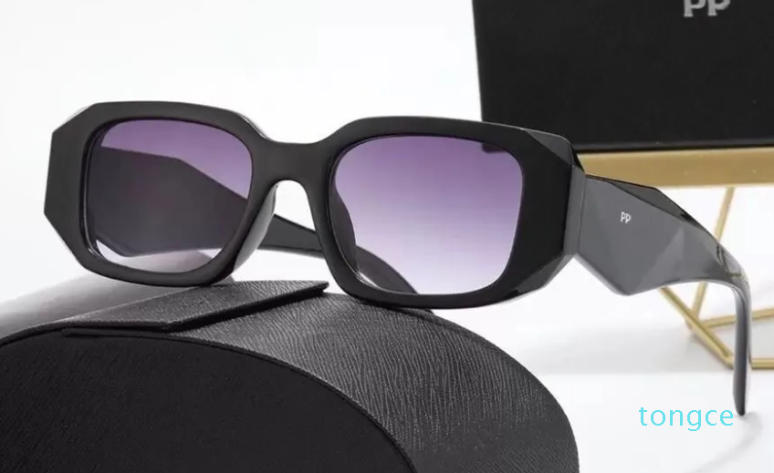 Fashion Designer Classic Sunglasses Goggles Beach sunglasses Men and Women 7 color optional
Fashion Designer Classic Sunglasses Goggles Beach sunglasses Men and Women 7 color optional