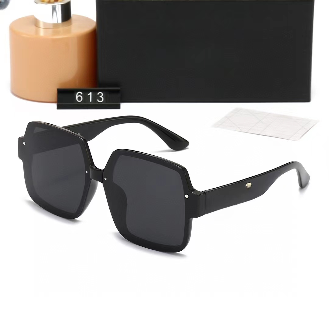 Top Designer women's square sunglasses, luxurious classic large lenses men's sunglasses
Top Designer women's square sunglasses, luxurious classic large lenses men's sunglasses