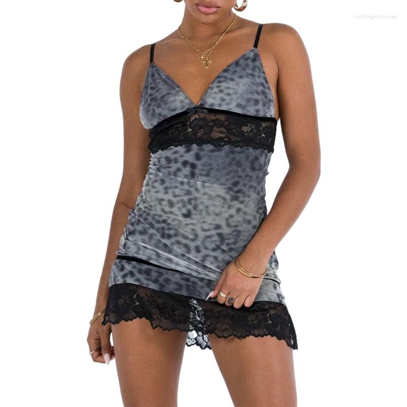 Casual Dresses Sweet Girl V Neck Spaghetti Strap Dress Women Vintage Lace Trim Mini 00s Retro Graphic Print Backless Wrap Bodycon Y2K
Casual Dresses Sweet Girl V Neck Spaghetti Strap Dress Women Vintage Lace Trim Mini 00s Retro Graphic Print Backless Wrap Bodycon Y2K