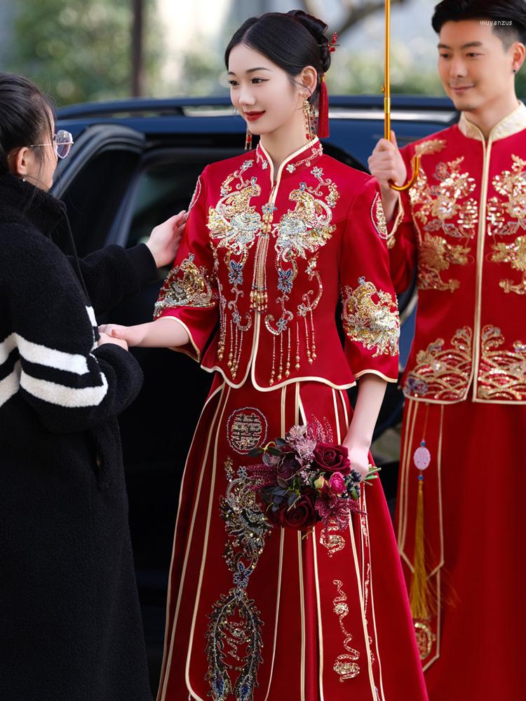 Ethnic Clothing Couple Dragon Phoenix Embroidery Cheongsam Sequins Beading Tassels Wedding Costume Chinese Style Marriage Set Toast Clothes
Ethnic Clothing Couple Dragon Phoenix Embroidery Cheongsam Sequins Beading Tassels Wedding Costume Chinese Style Marriage Set Toast Clothes