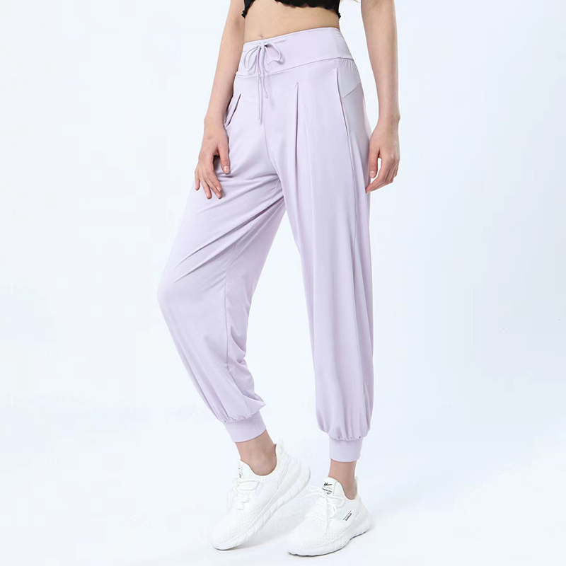 Yoga pant women designer active pants trousers summer refreshing ice skincare pullout lace up loose sweatpants womens capris outdoor itness yoga activewear
Yoga pant women designer active pants trousers summer refreshing ice skincare pullout lace up loose sweatpants womens capris outdoor itness yoga activewear