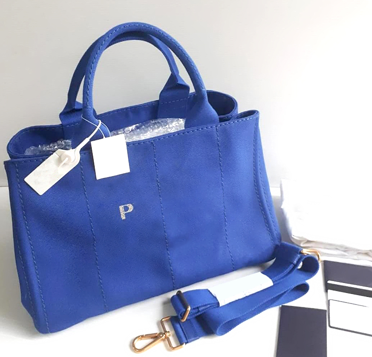 Nylon canvas the tote bag triangle Designer prad luxury clutch travel bags sac hand bag woman mens handbag duffle purse shopper Crossbody artsy beach Shoulder Bag, White
Nylon canvas the tote bag triangle Designer prad luxury clutch travel bags sac hand bag woman mens handbag duffle purse shopper Crossbody artsy beach Shoulder Bag, White