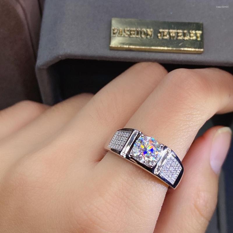 Cluster Rings 925 Silver 1 Moissanite Men's Ring Beautiful Fire Diamond Alternative Luxury Wedding Jewelry For Couples
Cluster Rings 925 Silver 1 Moissanite Men's Ring Beautiful Fire Diamond Alternative Luxury Wedding Jewelry For Couples
