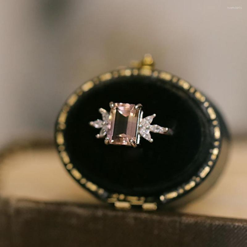 Cluster Rings WPB S925 Sterling Silver Women Pink Rectangular Diamond Ring Vintage Premium Jewelry For Girl's Holiday Gift Party
Cluster Rings WPB S925 Sterling Silver Women Pink Rectangular Diamond Ring Vintage Premium Jewelry For Girl's Holiday Gift Party