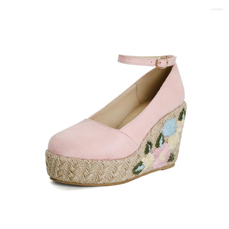 Dress Shoes YMECHIC Retro Canvas Embroidered Pumps Women 2023 Summer Casual Elegant Linen Fabric Wedge Heel Loafers Big Size 34-43, Beige
Dress Shoes YMECHIC Retro Canvas Embroidered Pumps Women 2023 Summer Casual Elegant Linen Fabric Wedge Heel Loafers Big Size 34-43, Beige