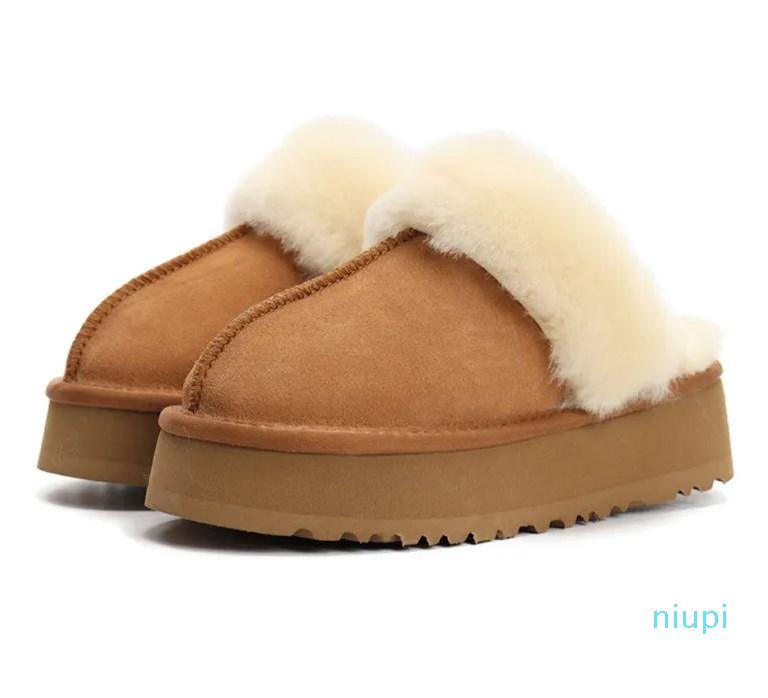 Winter Designer Platform Slipper For Women Indoor Slippers Warm Fur Woman Sliders Shoes Thick Real Leather, 5#
Winter Designer Platform Slipper For Women Indoor Slippers Warm Fur Woman Sliders Shoes Thick Real Leather, 5#