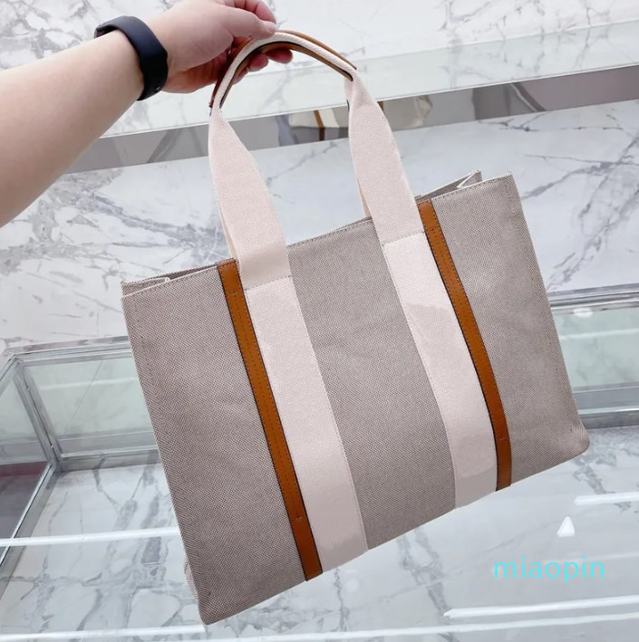 Designer-Women handbags Tote shopping bag handbag classic canvas fashion Raffia Large travel Crossbody Shoulder Wallet Purses sling bag, Color 1
Designer-Women handbags Tote shopping bag handbag classic canvas fashion Raffia Large travel Crossbody Shoulder Wallet Purses sling bag, Color 1