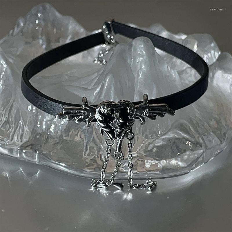 Chains Sweet Cool Necklace Black Leather Cord Niche Love Tassel Pendant Temperament Fashion Luxury Accessories.
Chains Sweet Cool Necklace Black Leather Cord Niche Love Tassel Pendant Temperament Fashion Luxury Accessories.