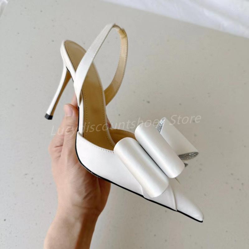 Slippers Sexy Genuine Silk Sandalen Frauen Gelee Farbe Spitze Zehen High Heels Pumps Sommer Formalen Kleid Braut Partei Schuhe Knot, As pic 10cm
Slippers Sexy Genuine Silk Sandalen Frauen Gelee Farbe Spitze Zehen High Heels Pumps Sommer Formalen Kleid Braut Partei Schuhe Knot, As pic 10cm