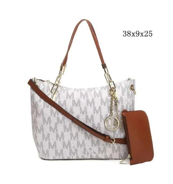 Random Luxury designer bag classic womens m k handbag lady clutch purse women cross body shoulderbag Large capacity messenger tote Full-Grain Litchi tote Bag M006, M6
Random Luxury designer bag classic womens m k handbag lady clutch purse women cross body shoulderbag Large capacity messenger tote Full-Grain Litchi tote Bag M006, M6
