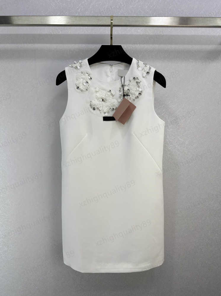 Dresses Designer Womens Miu Water Drops Diamond Decorated Dress Senior Sense Of Dreamy Gorgeous Aristocratic Girl Princess Summer Dresses For Women 0912
Dresses Designer Womens Miu Water Drops Diamond Decorated Dress Senior Sense Of Dreamy Gorgeous Aristocratic Girl Princess Summer Dresses For Women 0912