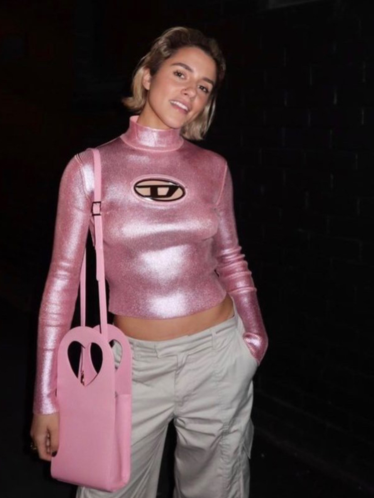 Women's T-Shirt Kalevest Y2K Trashy Crop Tops Pink Vintage Clothes Women Tops Bright Long Sleeve Tops Cyber Tees 2000s Clothes for Female 230508
Women's T-Shirt Kalevest Y2K Trashy Crop Tops Pink Vintage Clothes Women Tops Bright Long Sleeve Tops Cyber Tees 2000s Clothes for Female 230508