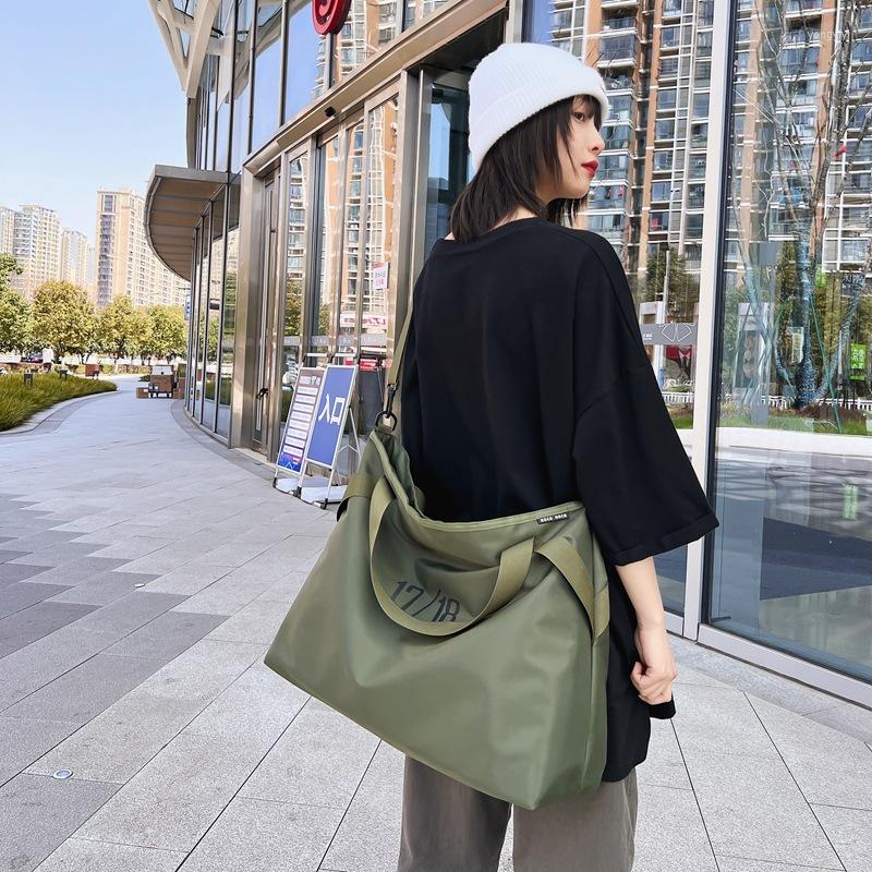 Duffel Bags Anti-tear Nylon Large Totes Bag For Women Simple Leisure Shoulder Solid Black Green Lady Messenger Handbags
Duffel Bags Anti-tear Nylon Large Totes Bag For Women Simple Leisure Shoulder Solid Black Green Lady Messenger Handbags