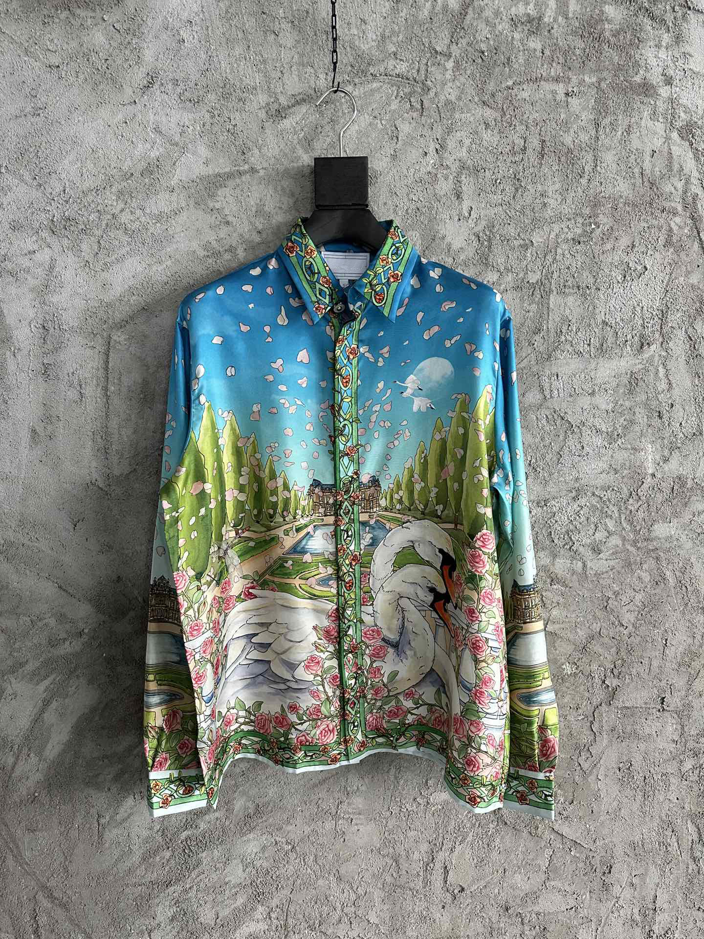 Luxury designer long sleeve shirt swan print design European size shirt highquality silk mens brand shirt, Multi
Luxury designer long sleeve shirt swan print design European size shirt highquality silk mens brand shirt, Multi