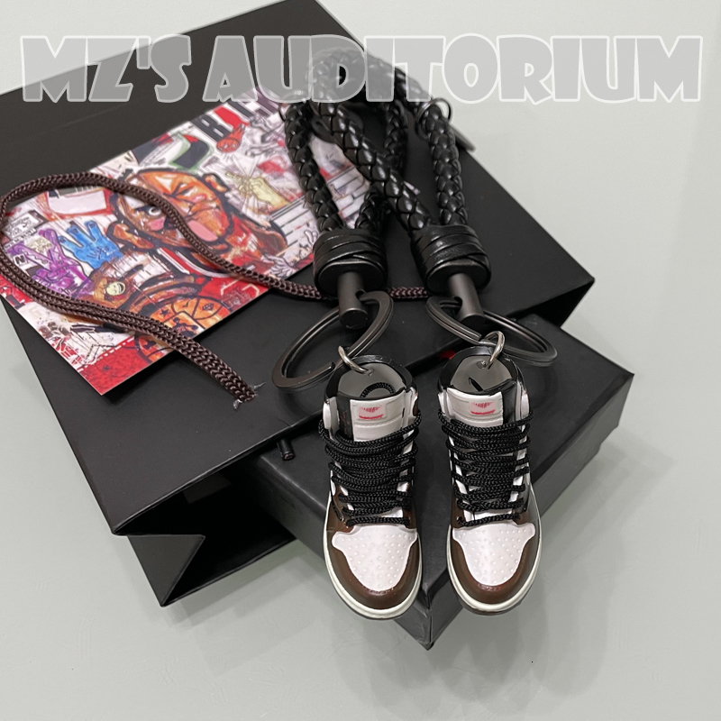 Keychains Lanyards Creative Gift Box Package Sneakers Model Set Mobile Phone Backpack Cute Pendant Couple Birthday 230508