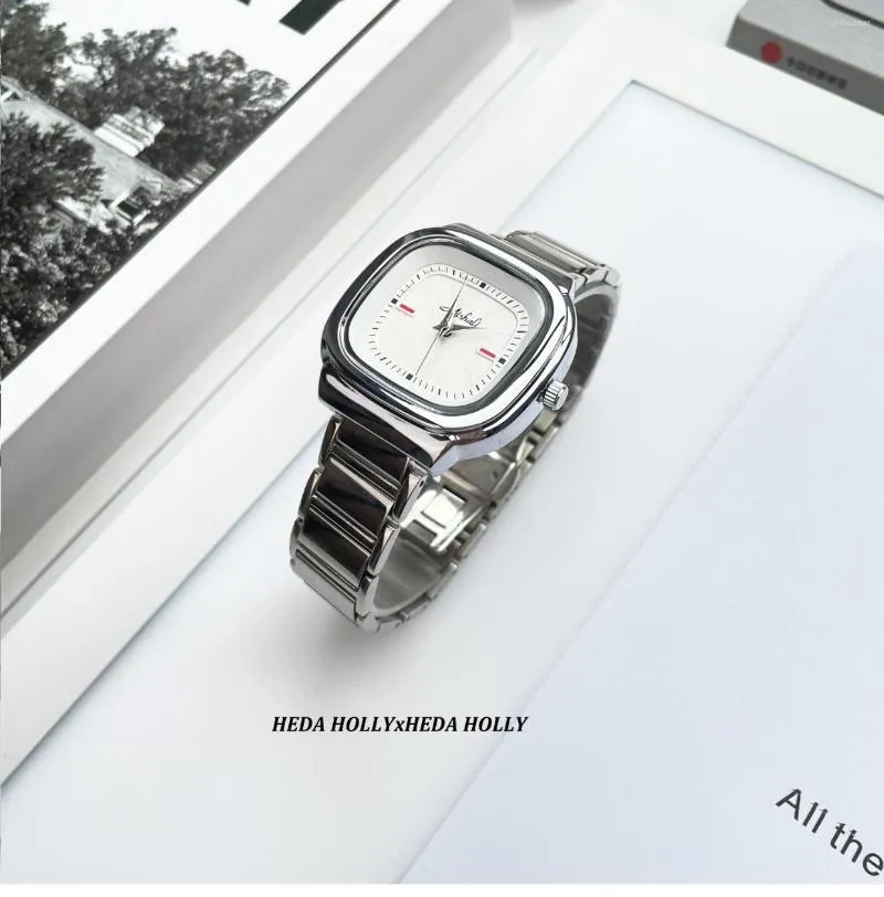Wristwatches 2023 Women's Watch Student Square Simple Retro Personality Gift For Girlfriend Stainless Steel Clothes Versatile, Silver