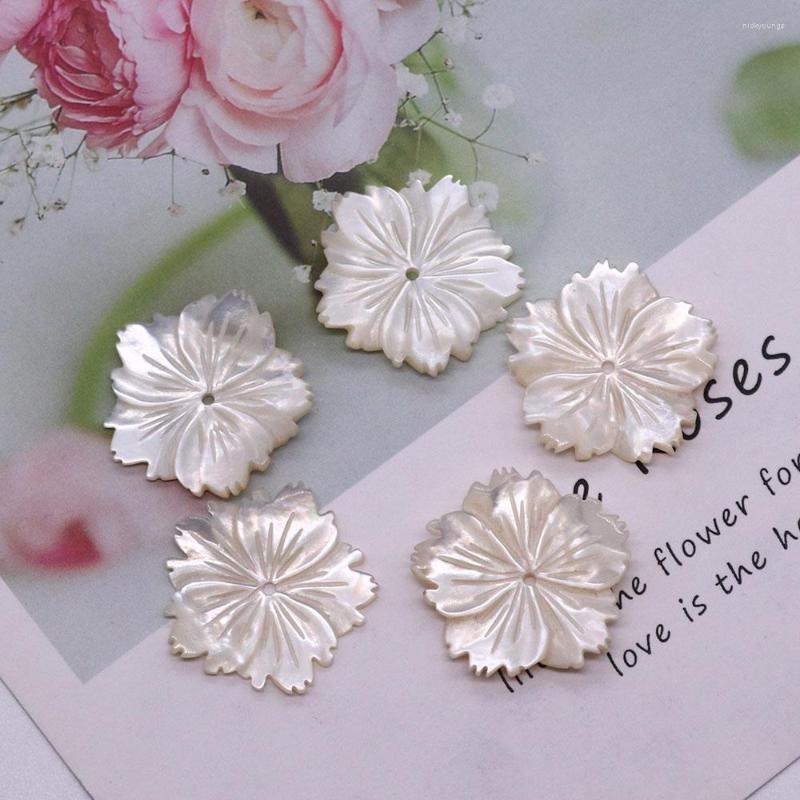 Charms Natural Sea Shell Carving White Flower Pendant 25mm Production Boutique Women Fashion Jewelry DIY Necklace Earrings Accessories 
Charms Natural Sea Shell Carving White Flower Pendant 25mm Production Boutique Women Fashion Jewelry DIY Necklace Earrings Accessories