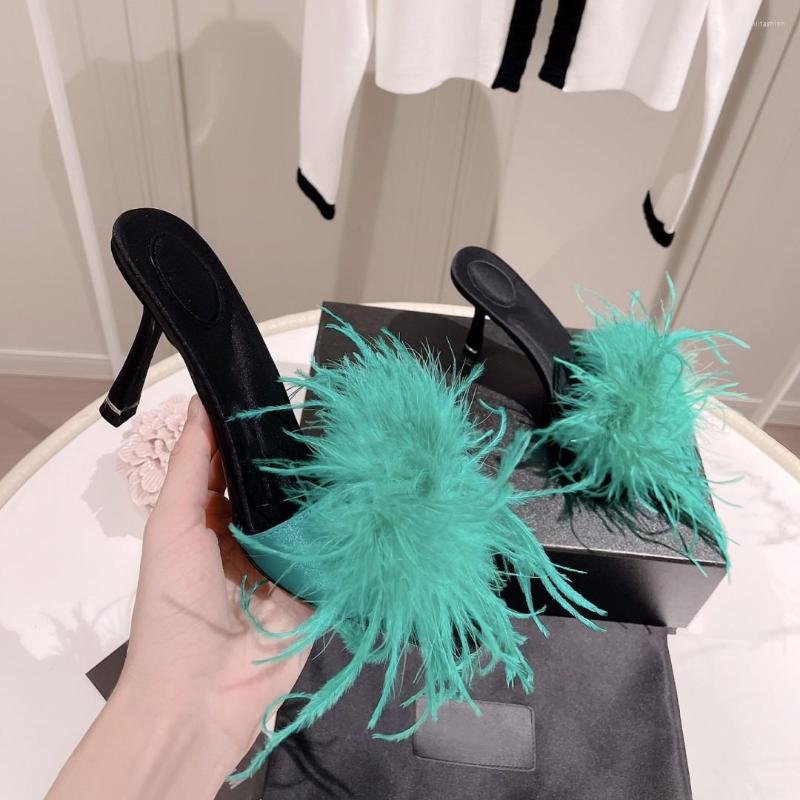 Slippers Women Feather Runway Cross-Strap Crystal Summer Flat Holiday Gladiator Sandals Sexy Braid Weeding Shoes, 7.5cm
Slippers Women Feather Runway Cross-Strap Crystal Summer Flat Holiday Gladiator Sandals Sexy Braid Weeding Shoes, 7.5cm