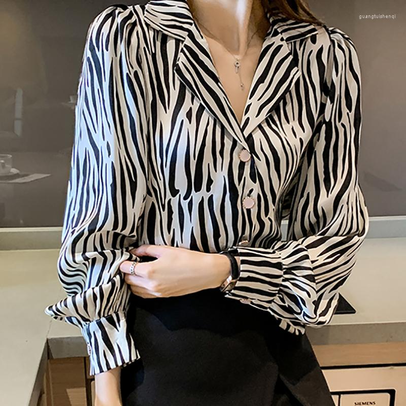 Women' Blouses Suit Collar Chiffon Blouse Woman Shirts Zebra Pattern Vintage Shirt Women Clothes Long Sleeve 2023 Spring Ladies Femme, Photo color
Women' Blouses Suit Collar Chiffon Blouse Woman Shirts Zebra Pattern Vintage Shirt Women Clothes Long Sleeve 2023 Spring Ladies Femme, Photo color