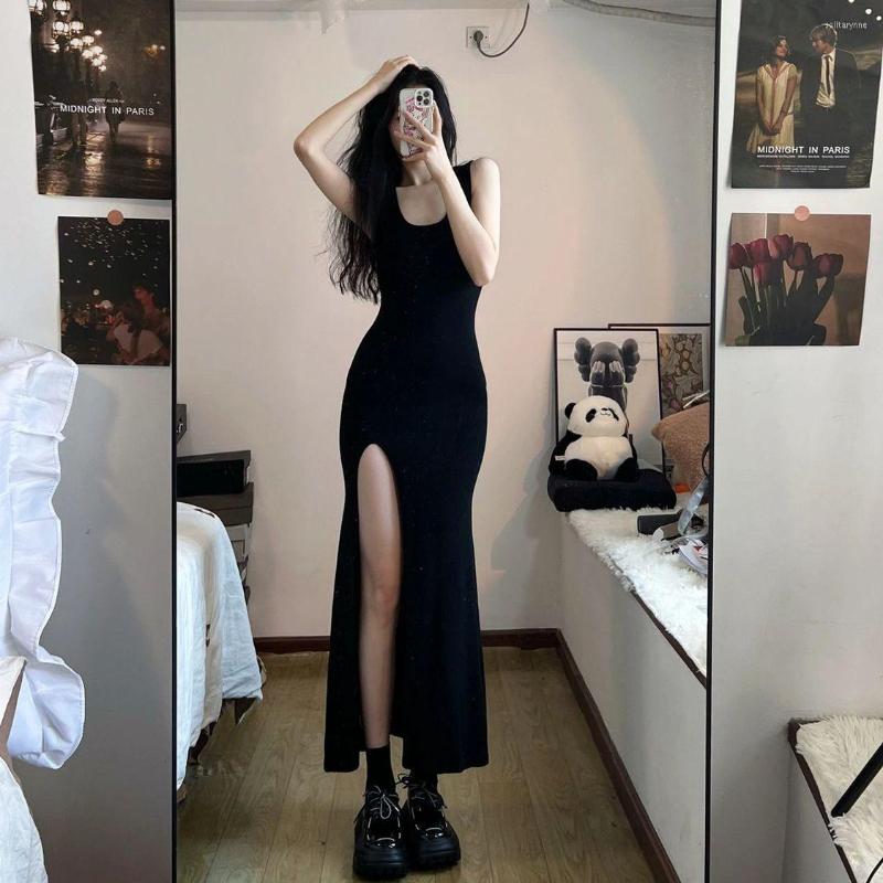 Casual Dresses Black Sleeveless Dress Women Korean Fashion Style Side Slit Irregular Mid Calf Sexy Sheath Solid Elegant Chic Summer
Casual Dresses Black Sleeveless Dress Women Korean Fashion Style Side Slit Irregular Mid Calf Sexy Sheath Solid Elegant Chic Summer