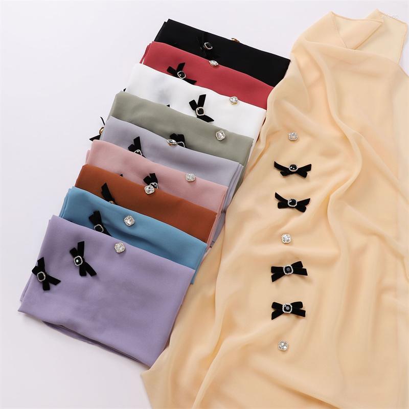 Scarves Muslim Women Solid Color Plain Chiffon 90CM Square Headscarf Hijabs Handmade Embroidered Butterfly With Pendants
Scarves Muslim Women Solid Color Plain Chiffon 90CM Square Headscarf Hijabs Handmade Embroidered Butterfly With Pendants