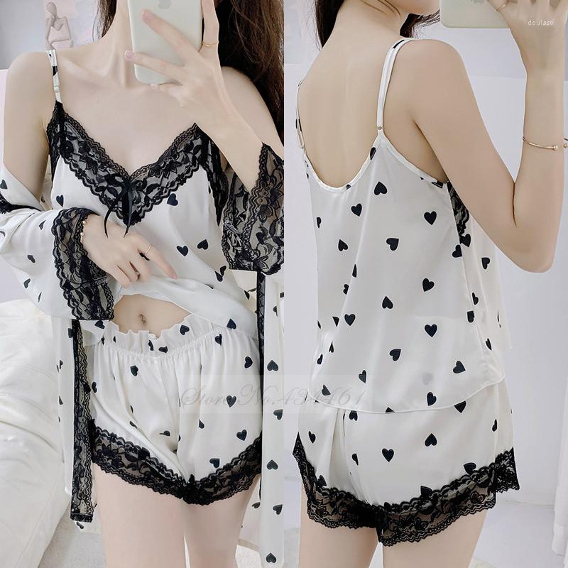 Women's Sleepwear Summer Female 3PCS Pajamas Set White Print Love Bathrobe Sexy Lace Trim Strap Top&shorts Pijamas Suit Loose Home Wear
Women's Sleepwear Summer Female 3PCS Pajamas Set White Print Love Bathrobe Sexy Lace Trim Strap Top&shorts Pijamas Suit Loose Home Wear