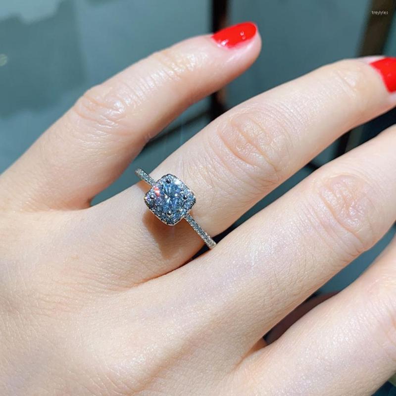 Cluster Rings WPB S925 Sterling Silver Zircon Round Diamond Women's Sparkling High Carbon Diamonds Luxury Jewelry Gifts
Cluster Rings WPB S925 Sterling Silver Zircon Round Diamond Women's Sparkling High Carbon Diamonds Luxury Jewelry Gifts