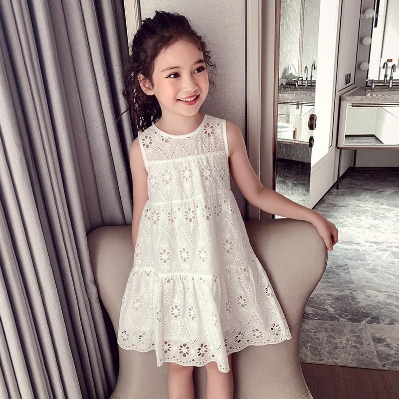 Girl Dresses Girls White Dress Summer Sleeveless Floral Cotton Fashion Style Wedding Princess Children Clothing Kids Wear
Girl Dresses Girls White Dress Summer Sleeveless Floral Cotton Fashion Style Wedding Princess Children Clothing Kids Wear