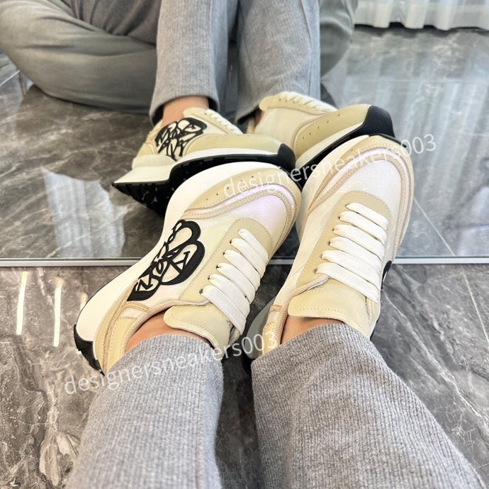 2023top Sneakers Designer Casual Shoes Classic Do-old Dirty Shoe Mid Double height Bottom Trainers Leather Glitter Golden men Quality luxury, 07
2023top Sneakers Designer Casual Shoes Classic Do-old Dirty Shoe Mid Double height Bottom Trainers Leather Glitter Golden men Quality luxury, 07