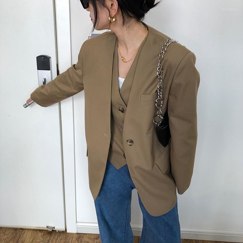 Women' Suits SuperAen Korean Khaki Fake Two Piece Fashion Suit Loose Casual Blazer Coat Women
Women' Suits SuperAen Korean Khaki Fake Two Piece Fashion Suit Loose Casual Blazer Coat Women